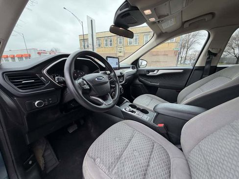 Used 2020 Ford Escape SE image 14