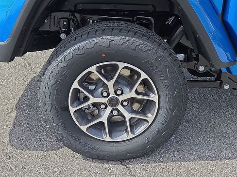 New 2026 Jeep Gladiator Sport image 7