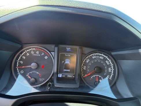 Used 2023 Toyota Tacoma SR AWD/4WD image 11