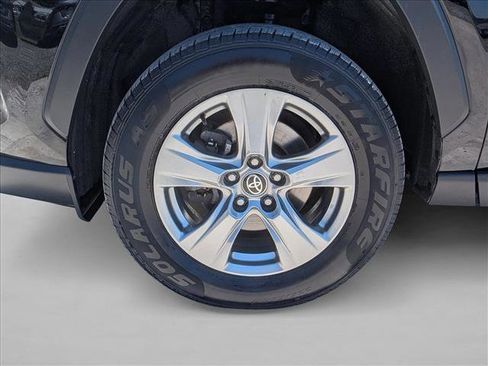 Used 2024 Toyota RAV4 XLE FWD image 22