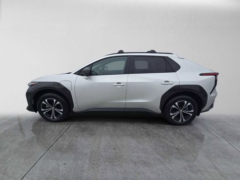 Certified 2025 Toyota bZ4X FWD w/ Weather Package image 4