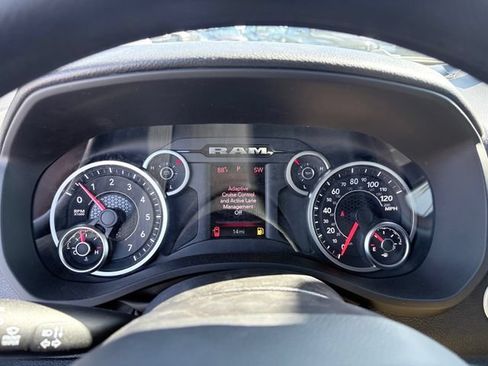 New 2026 RAM 1500 Express AWD/4WD image 11