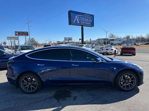 Used 2018 Tesla Model 3 Mid Range image 31