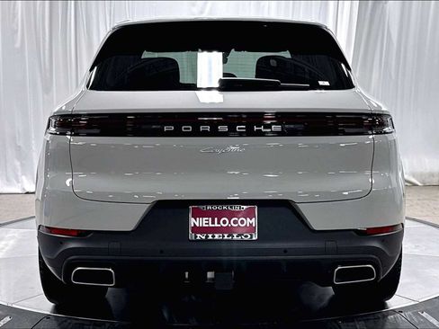 New 2026 Porsche Cayenne AWD/4WD image 6