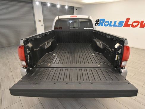 Used 2020 Toyota Tacoma SR w/ SX Package AWD/4WD image 41