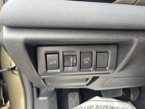 Used 2024 Subaru Outback Premium w/ Popular Package #1 AWD/4WD image 23