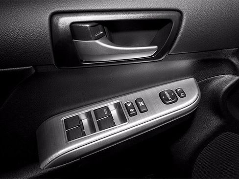 Used 2014 Toyota Camry SE FWD image 22