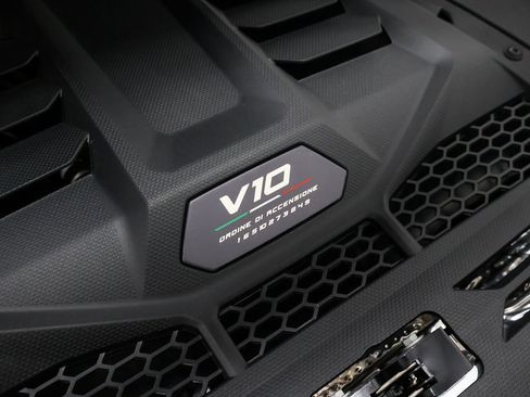 Used 2024 Lamborghini Huracan Sterrato AWD/4WD image 51