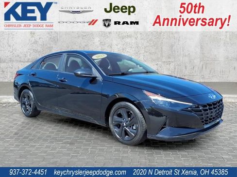 Used 2023 Hyundai Elantra SEL w/ Cargo Package FWD image 1