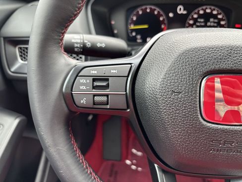 Used 2025 Honda Civic Type R image 16