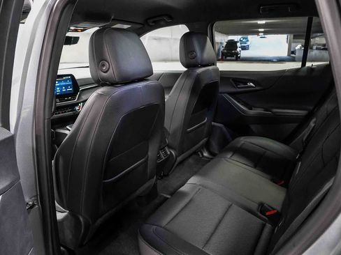 Used 2025 Chevrolet Equinox LT w/ Convenience Package II FWD image 18
