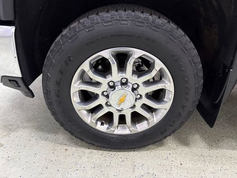 Used 2024 Chevrolet Silverado 3500 LTZ w/ LTZ Premium Package AWD/4WD image 12