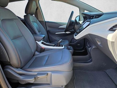 Used 2020 Chevrolet Bolt Premier w/ Infotainment Package image 20