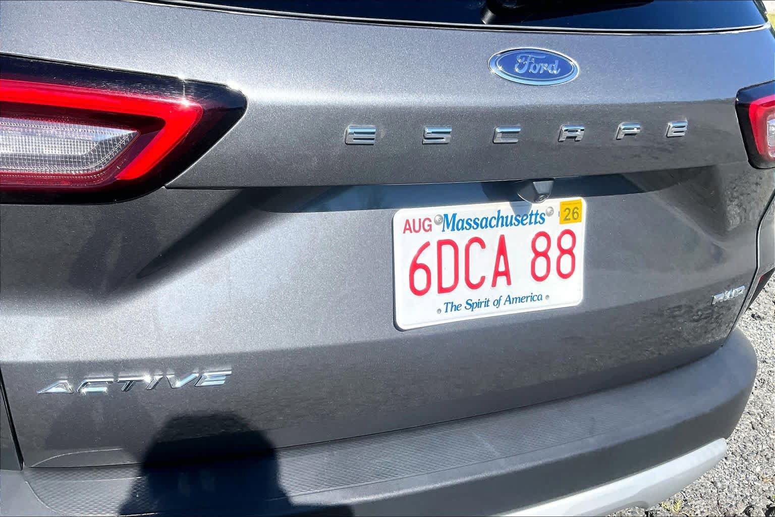 Used 2025 Ford Escape Active AWD/4WD image 10