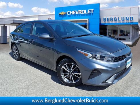 Used 2023 Kia Forte LXS FWD image 1