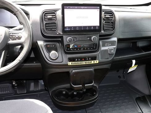 Used 2024 RAM ProMaster 3500 FWD image 12