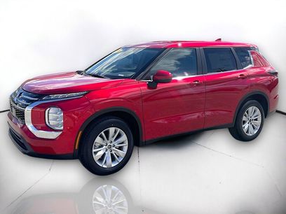 New 2026 Mitsubishi Outlander ES