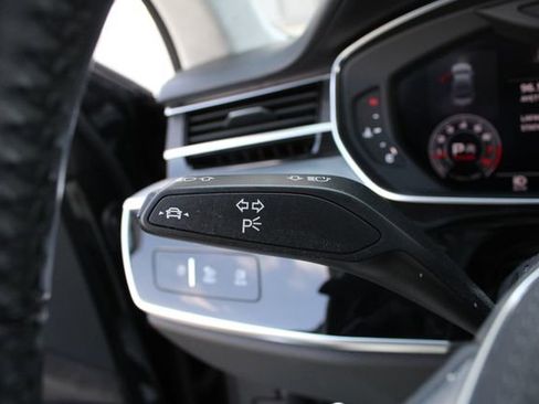 Used 2020 Audi A8 L 4.0T w/ Executive Package image 11