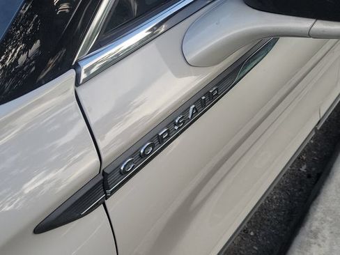 Certified 2022 Lincoln Corsair FWD image 5