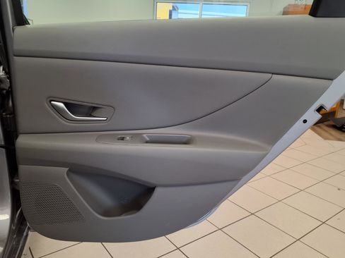 Used 2026 Hyundai Elantra Sport FWD image 12