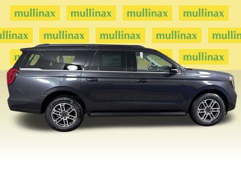 New 2026 Ford Expedition Max Active RWD image 2