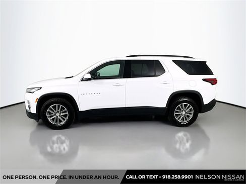 Used 2022 Chevrolet Traverse LT image 8