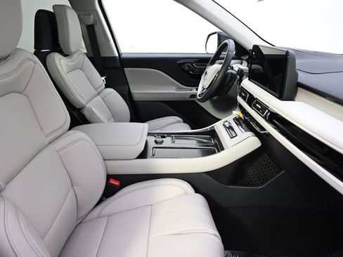 New 2026 Lincoln Aviator Reserve image 16