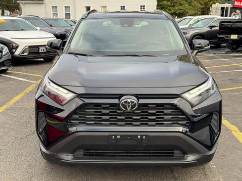 Used 2022 Toyota RAV4 XLE image 8