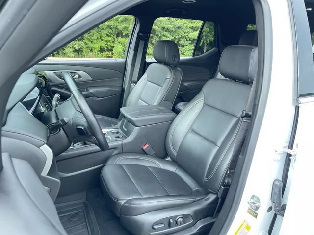 Certified 2023 Chevrolet Traverse LT w/ LPO, Floor Liner Package AWD/4WD image 18