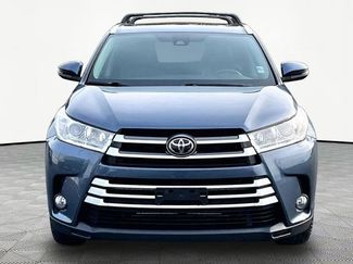 Used 2019 Toyota Highlander XLE video 2