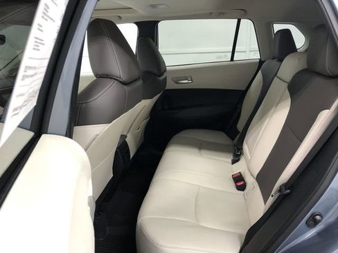 Used 2023 Toyota Corolla Cross XLE w/ Convenience Package image 27