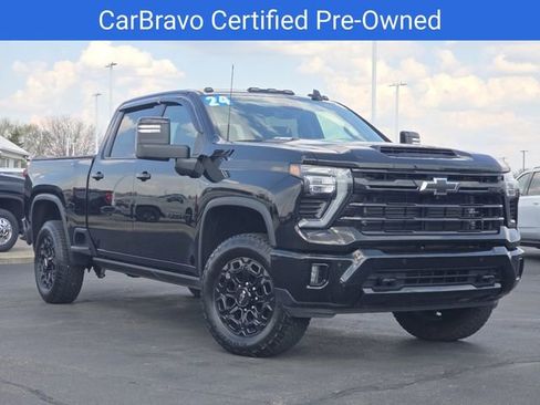 Used 2024 Chevrolet Silverado 3500 LTZ w/ LTZ Plus Package image 2