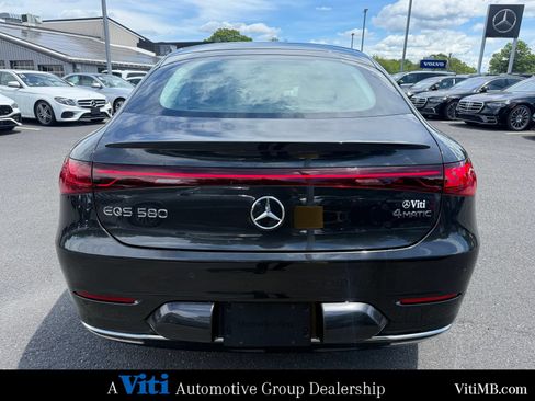 Certified 2022 Mercedes-Benz EQS 580 4MATIC Sedan image 7