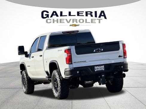 Certified 2025 Chevrolet Silverado 2500 ZR2 w/ ZR2 Bison Edition image 5