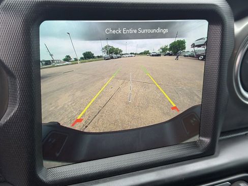 Used 2022 Jeep Gladiator Overland AWD/4WD image 19