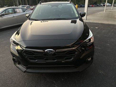 Used 2024 Subaru Crosstrek 2.0i Premium image 2