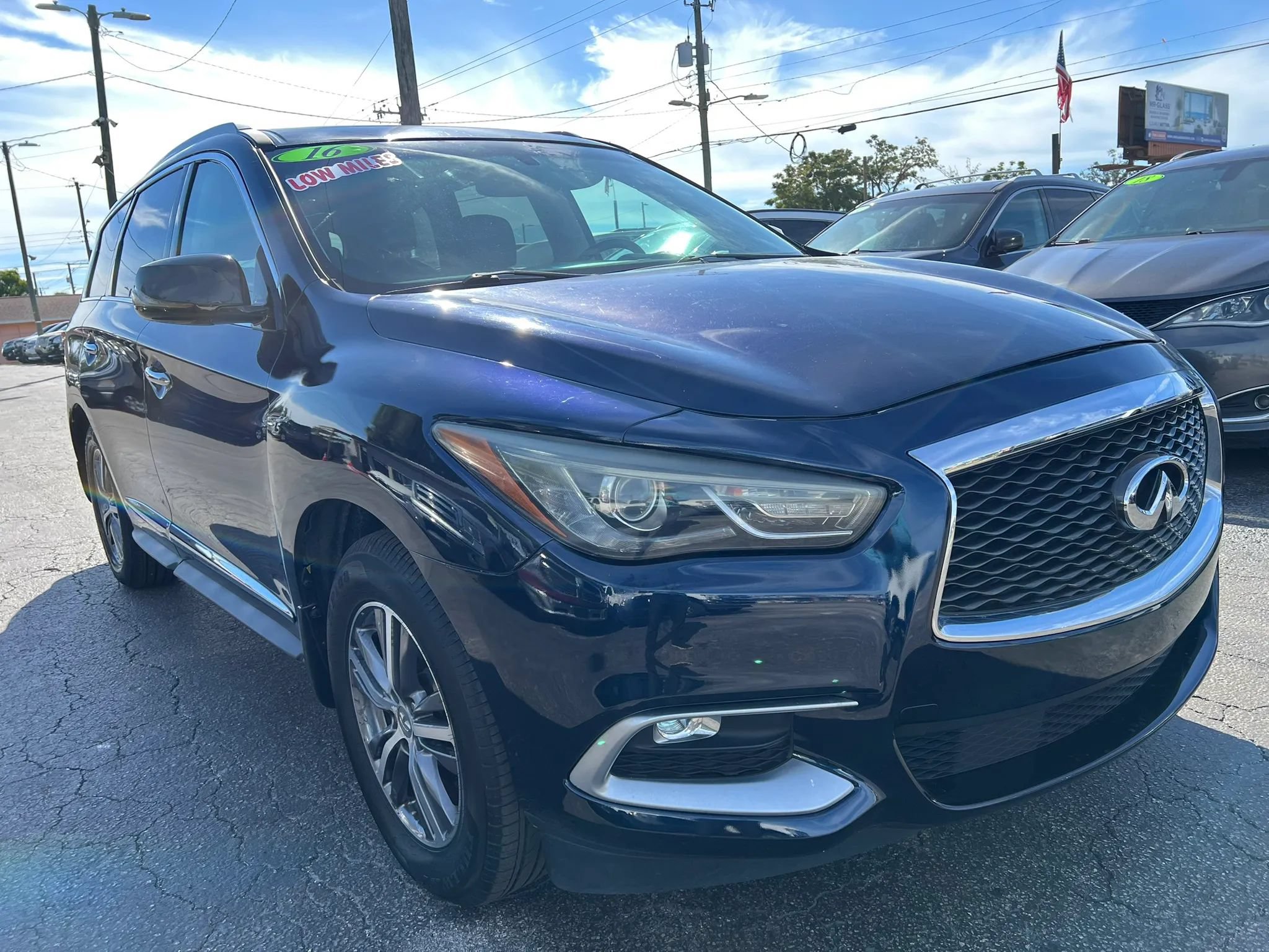 Used 2016 INFINITI QX60 Luxe AWD/4WD image 4