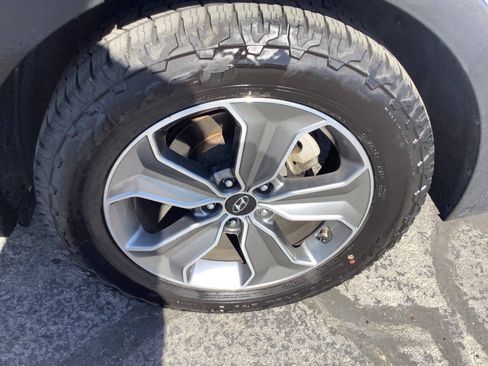 Used 2015 Hyundai Santa Fe GLS AWD/4WD image 24