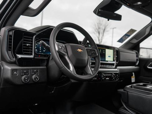 New 2026 Chevrolet Silverado 1500 LT image 17