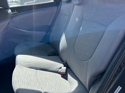 Used 2015 Hyundai Accent GLS FWD image 9