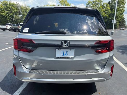 Certified 2025 Honda Odyssey Elite image 4