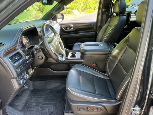 Used 2021 Chevrolet Tahoe Premier AWD/4WD image 9