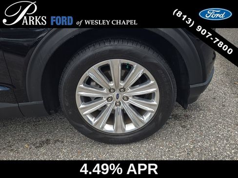 Used 2023 Ford Explorer Limited w/ Limited Technology Package RWD image 33