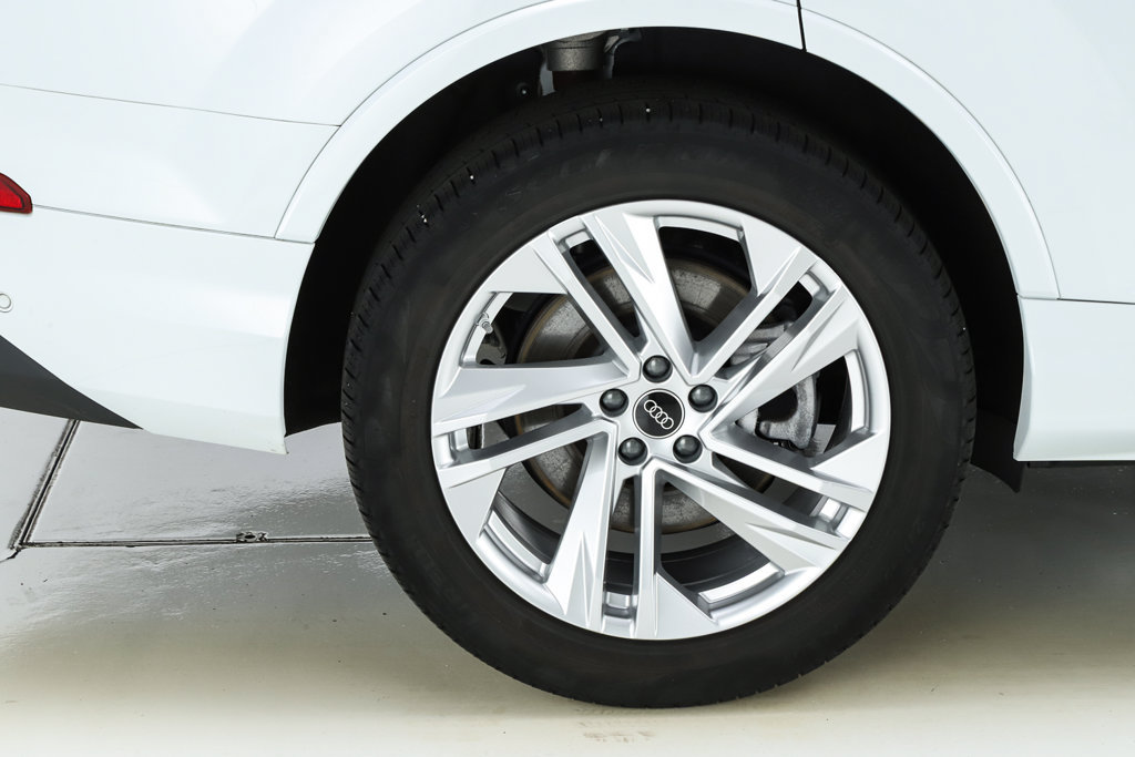 Used 2023 Audi Q7 3.0T Premium Plus AWD/4WD image 26