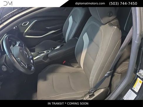 Used 2018 Chevrolet Camaro SS image 8
