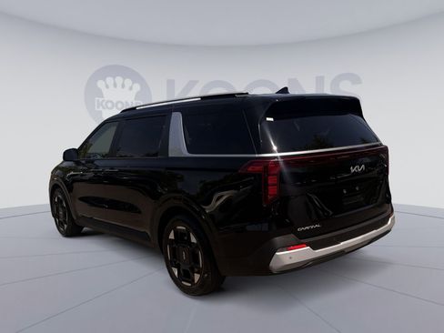 New 2026 Kia Carnival EX FWD image 14