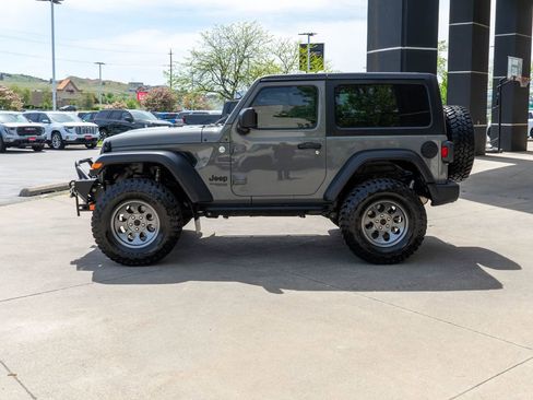 Used 2021 Jeep Wrangler Sport AWD/4WD image 4