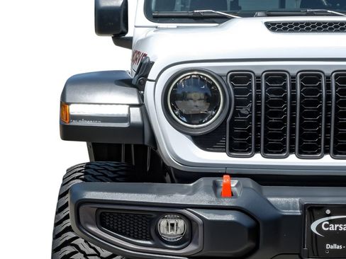 Used 2024 Jeep Gladiator Mojave w/ Convenience Group AWD/4WD image 49
