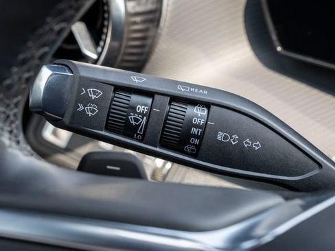 Used 2025 Chevrolet Equinox LT AWD/4WD image 24