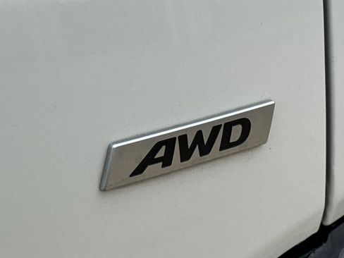 Used 2023 Hyundai Kona SEL AWD/4WD image 10